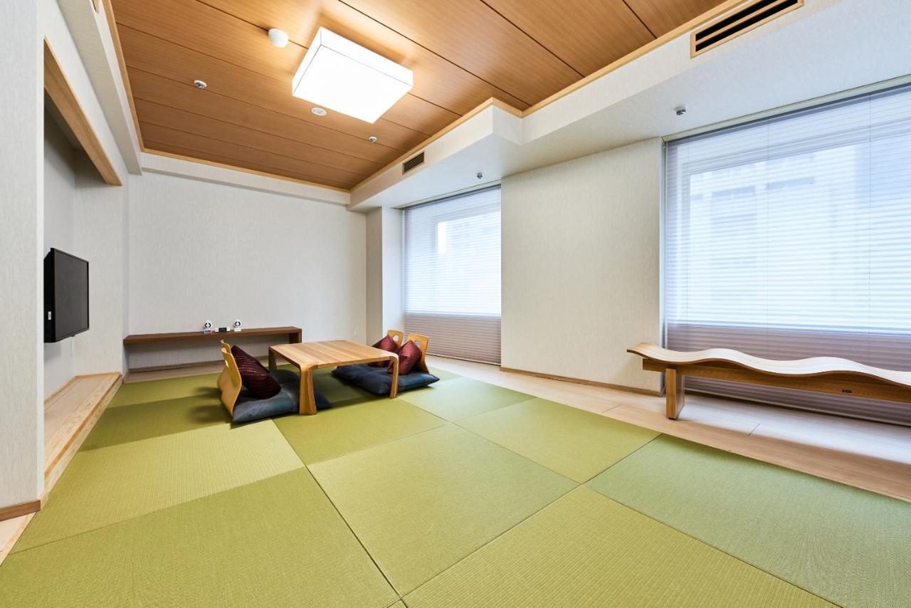 Hotel Tokyo Garden Palace Exterior photo